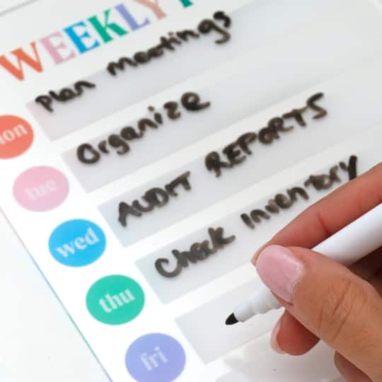9" x 6.75" Weekly Dry Erase Planner with Marker